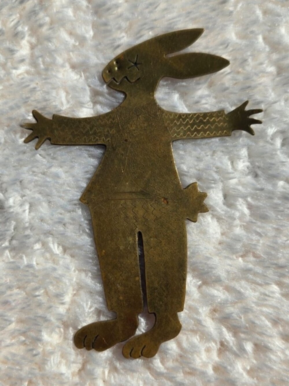 Vintage 1989 Elaine Pike Charming Bronze-color Rabbit Brooch